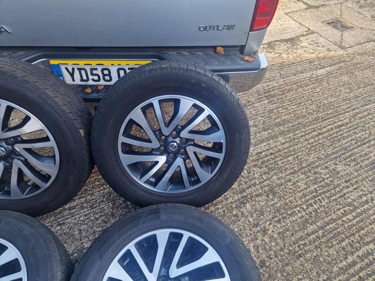 Set of 4 Nissan Navara MP300 alloy wheels & tyres