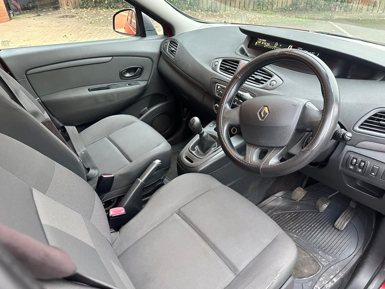 Renault, SCENIC, MPV, 2010, Manual, 1598 (cc), 5 doors