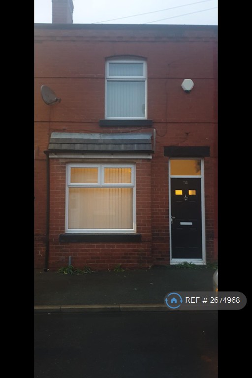 2 bedroom house in Second Avenue, Wigan, WN6 (2 bed) (#2674968)