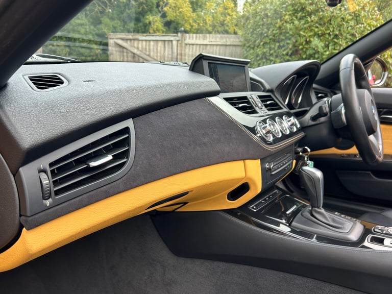 2011 BMW Z4 3.0 30i M Sport Convertible 2dr Petrol Auto sDrive Euro 5 (258 ps)