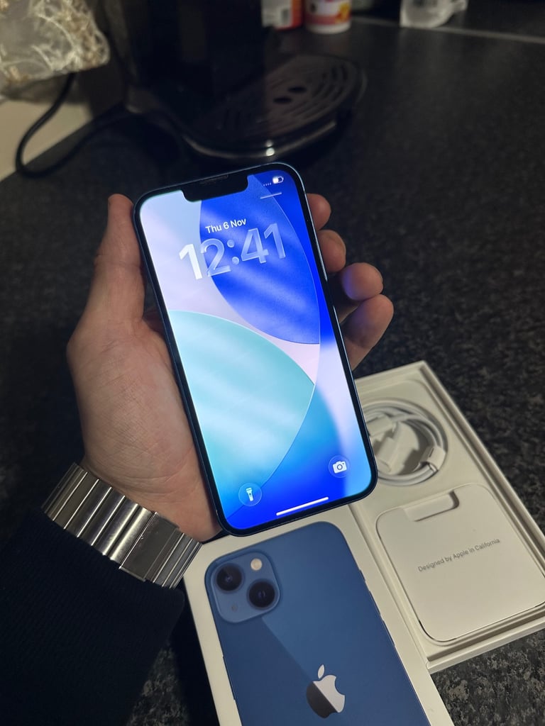 iPhone 13 128gb Blue Unlocked 95%BH Immaculate Condition 