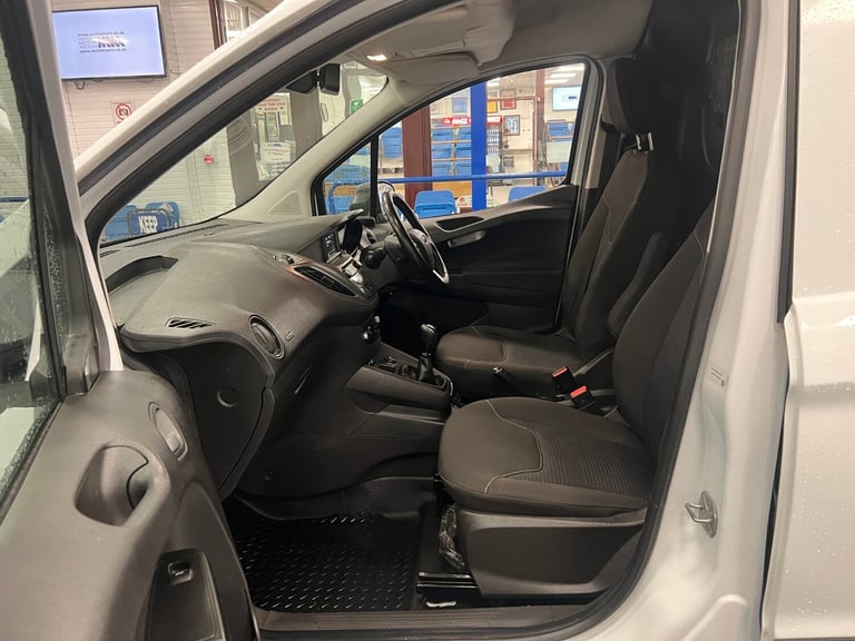 2022 Ford Transit Courier TREND 1.5TDCI 100PS VAN (EURO 6) PANEL VAN Diesel Manual