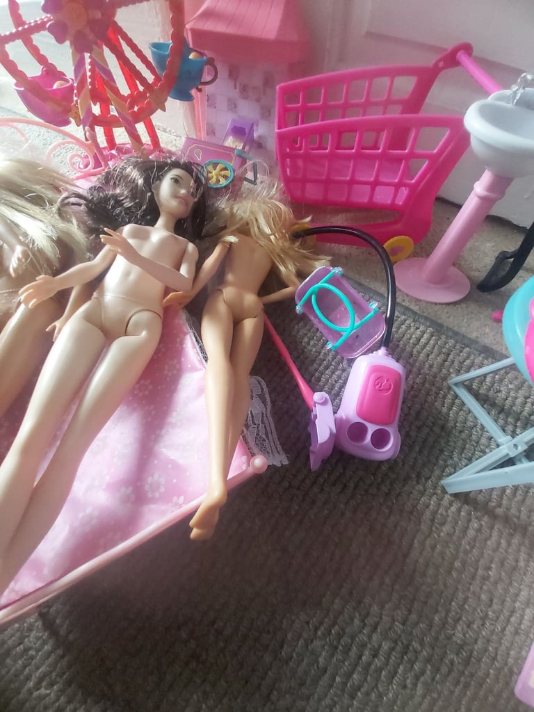 image for Barbie byndle 