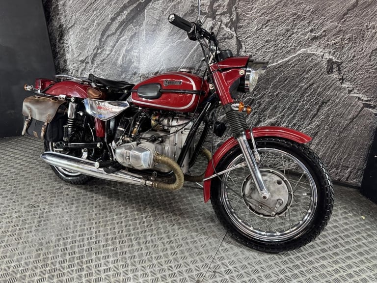 URAL RED STAR 750 2002