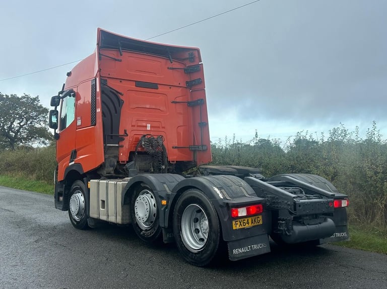 Renault T460 6 X 2 Tractor Unit