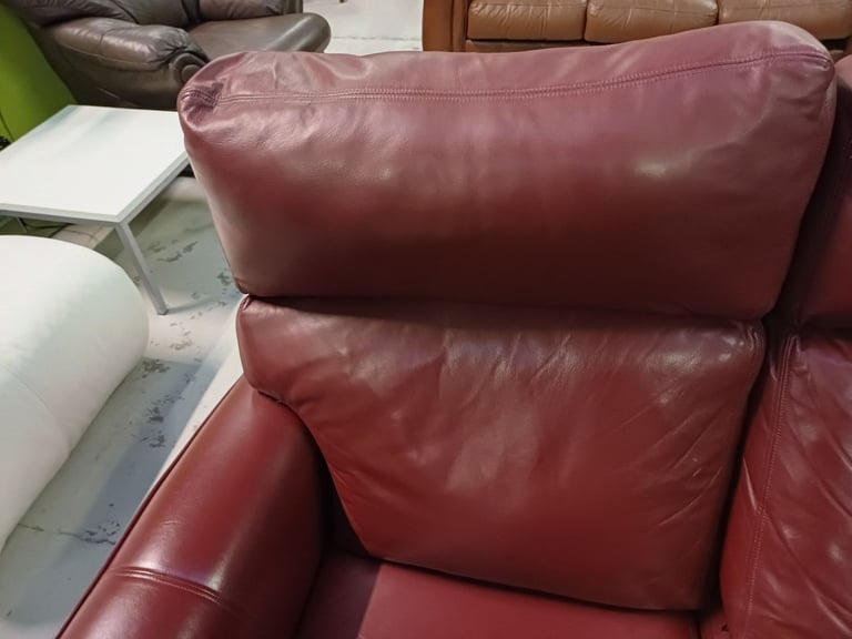 Red leather two-piece suite 