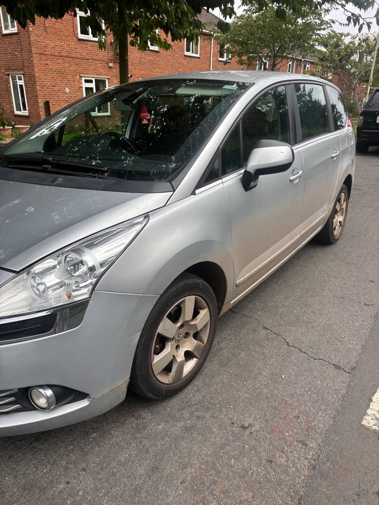 Peugeot, 5008, MPV, 2010, Semi-Auto, 1560 (cc), 5 doors