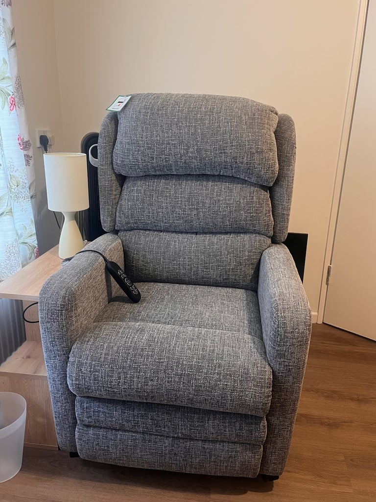 Electric chair Sitting pretty Hudson Range