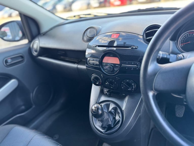 2011 Mazda Mazda2 1.3 TS Euro 5 3dr HATCHBACK Petrol Manual