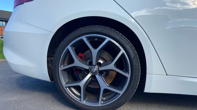 2021 Alfa Romeo Giulia 2.0T Veloce Saloon 4dr Petrol GPF Auto Euro 6 (s/s) (280 ps) Saloon Petrol...