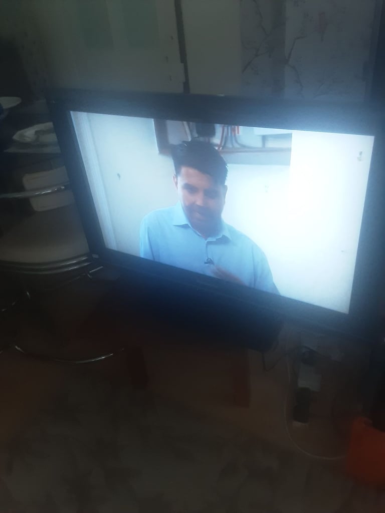 Panasonic viera 32 ins tv