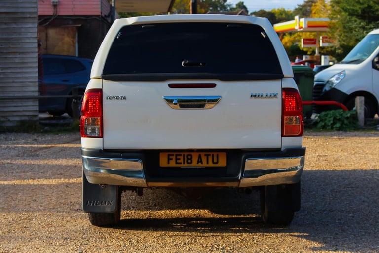 2018 Toyota Hilux 2.4 D-4D Invincible 4WD Euro 6 (s/s) 4dr (TSS, 3.5t) PICK UP Diesel Manual