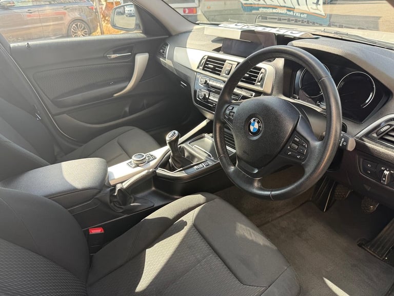 BMW 1 SERIES 1.5 118i SE Business 2018