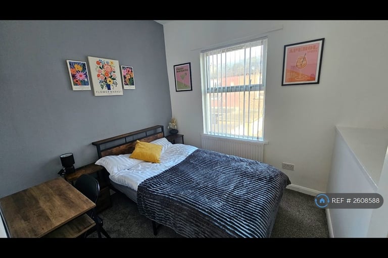 2 bedroom house in Parkfield Avenue, Manchester, M14 (2 bed) (#2608588)