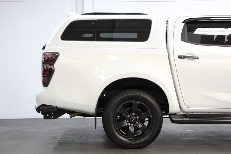 2025 Isuzu D-Max TD V-Cross Double Cab 4x4 [205] (BIG SPEC, FREE MAINLAND UK DELIVERY !!) Pick Up...