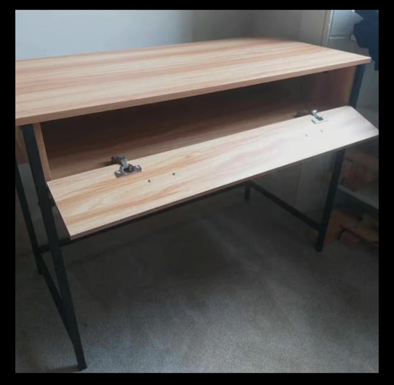 Office standing desk with drawer