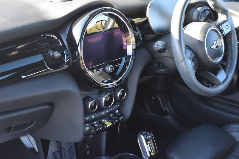 2022 MINI Hatch 135kW Cooper S Level 3 33kWh 3dr Auto HATCHBACK ELECTRIC Automatic