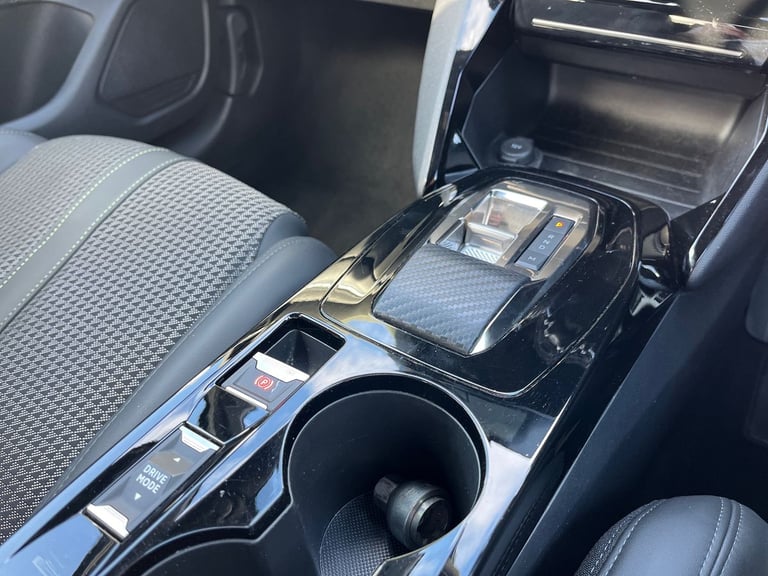  Peugeot 208 1.2 Puretech Gt Hatchback 5dr Petrol Eat Euro 6 s/s 130 Ps Petrol