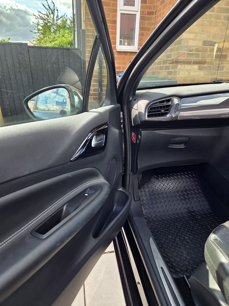 Citroen ds3 1.6t cabrio *low mileage*