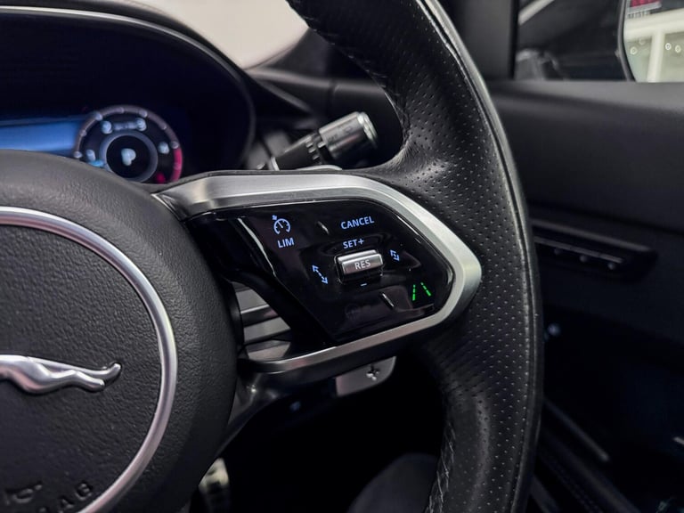 2021 Jaguar E-Pace 2.0 D200 R-Dynamic HSE 5dr Auto ESTATE DIESEL Automatic