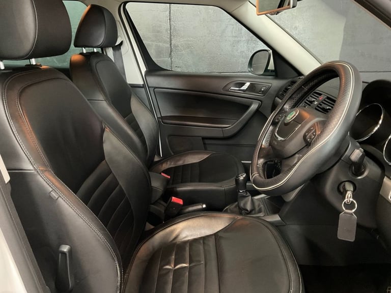 2012 Skoda Yeti 2.0 TDI Elegance SUV 5dr Diesel Manual Euro 5 (110 ps) HATCHBACK Diesel Manual