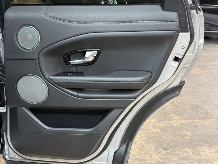 2018 Land Rover Range Rover Evoque 2.0 TD4 SE Tech SUV 5dr Diesel Auto 4WD Euro 6 (s/s) (180 ps) ...