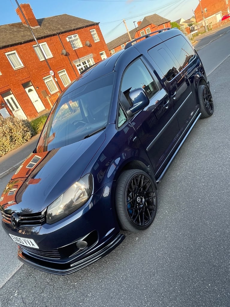 Volkswagen, CADDY MAXI LIFE, MPV, 2011, Semi-Auto, 1598 (cc), 5 doors