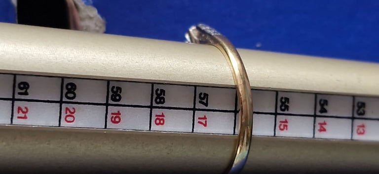 18ct carat gold trilogy ring set with diamonds 