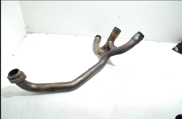 Complete Genuine Ducati Exhaust for Monster 93 to 01 with high mount link pipes