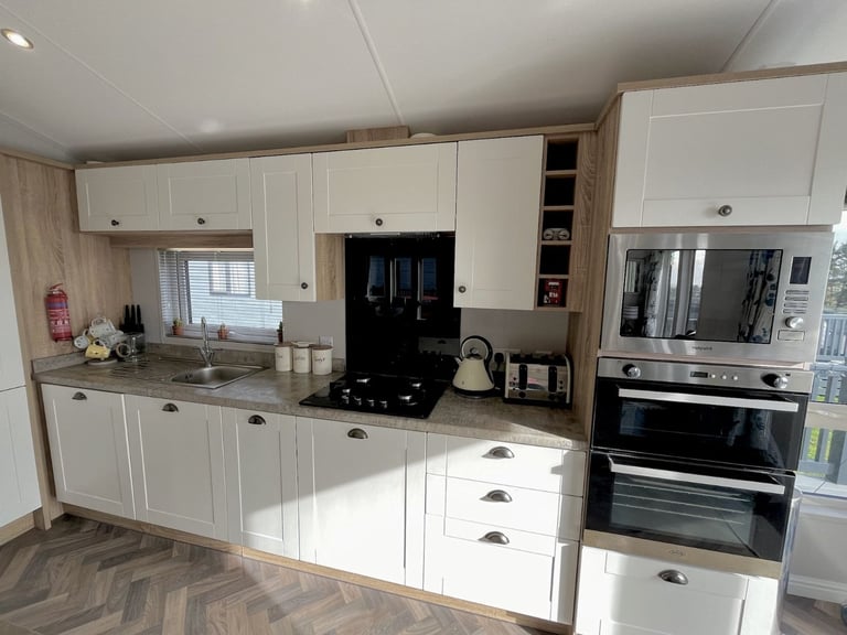 Luxury twin lodge for sale at Newquay Holiday Park, Cornwall TR8 4HS - Excellent condition