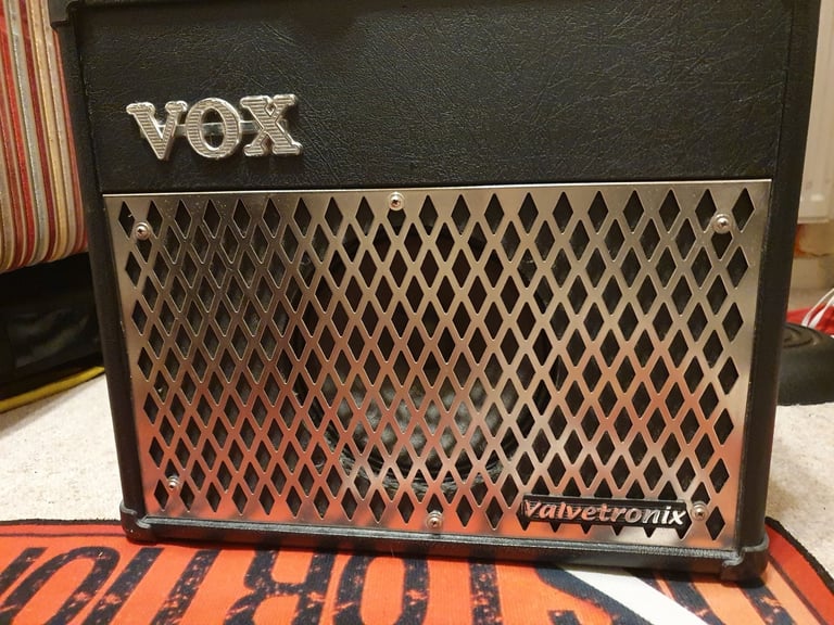 image for Vox Valvetronix Guitar Amplifier Model VT15