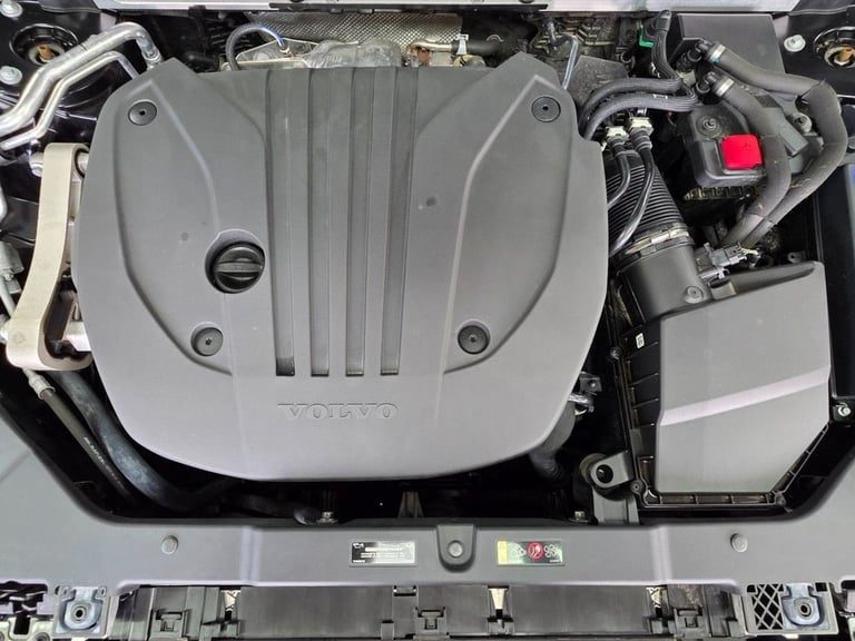 2021 Volvo V60 2.0 B3 MHEV R-Design Estate 5dr Petrol Hybrid Auto Euro 6 (s/s) (163 ps) Estate PE...