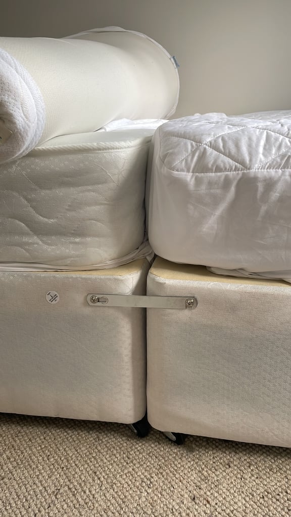 Double bed that converts into 2 singles