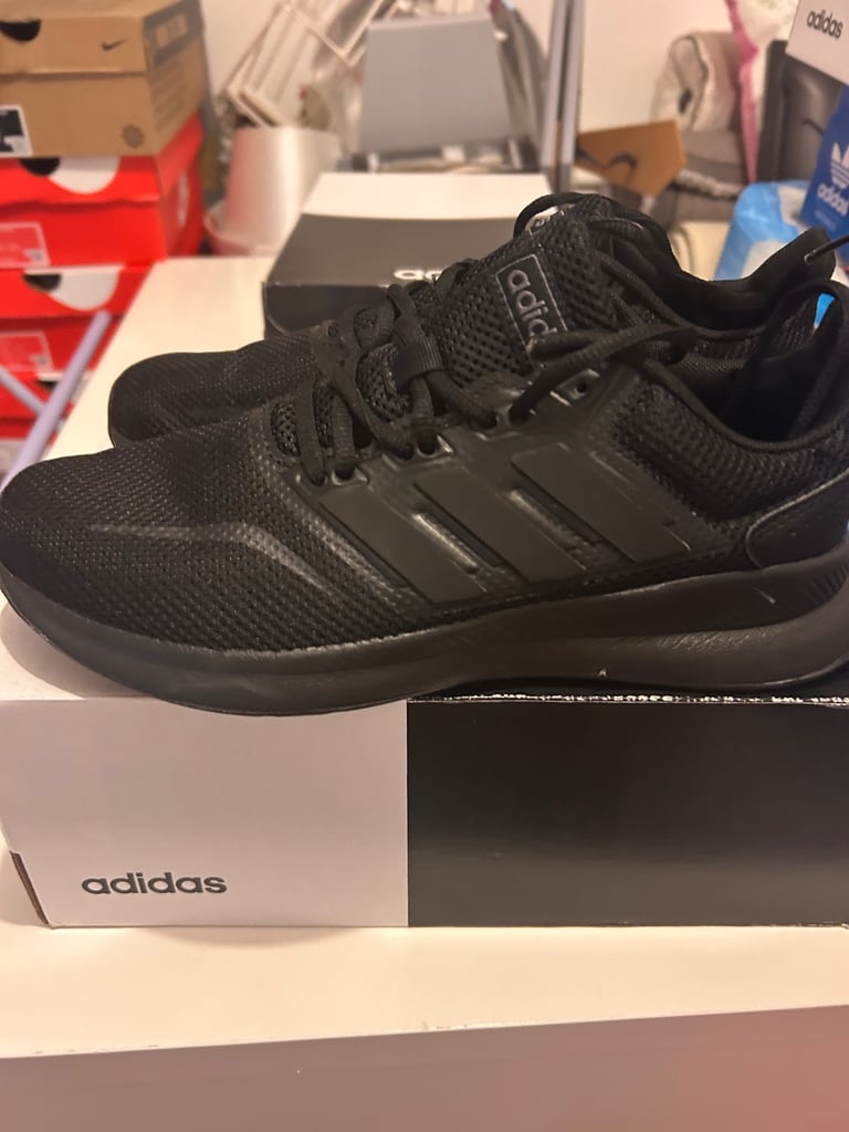 Ladies trainers