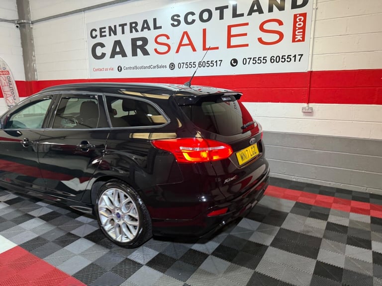 2017 Ford Focus 1.0T EcoBoost ST-Line Euro 6 (s/s) 5dr ESTATE Petrol Manual