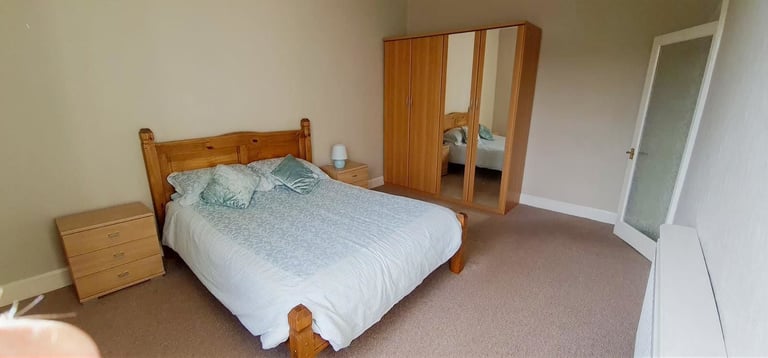 Spacious 1 Bedroom flat in central location Prestwick. 