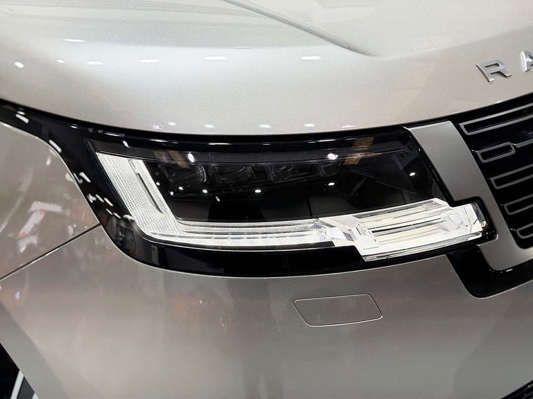 2022 Land Rover Range Rover 3.0 P440e 38.2kWh SE SUV 5dr Petrol Plug-in Hybrid Auto 4WD Euro 6 (s...