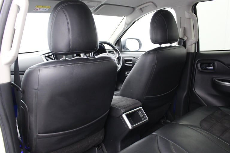 2020 Mitsubishi L200 Doublecab 2.2 Di-D Barbarian X 4WD Automatic Double Cab Pick-up Diesel Autom...