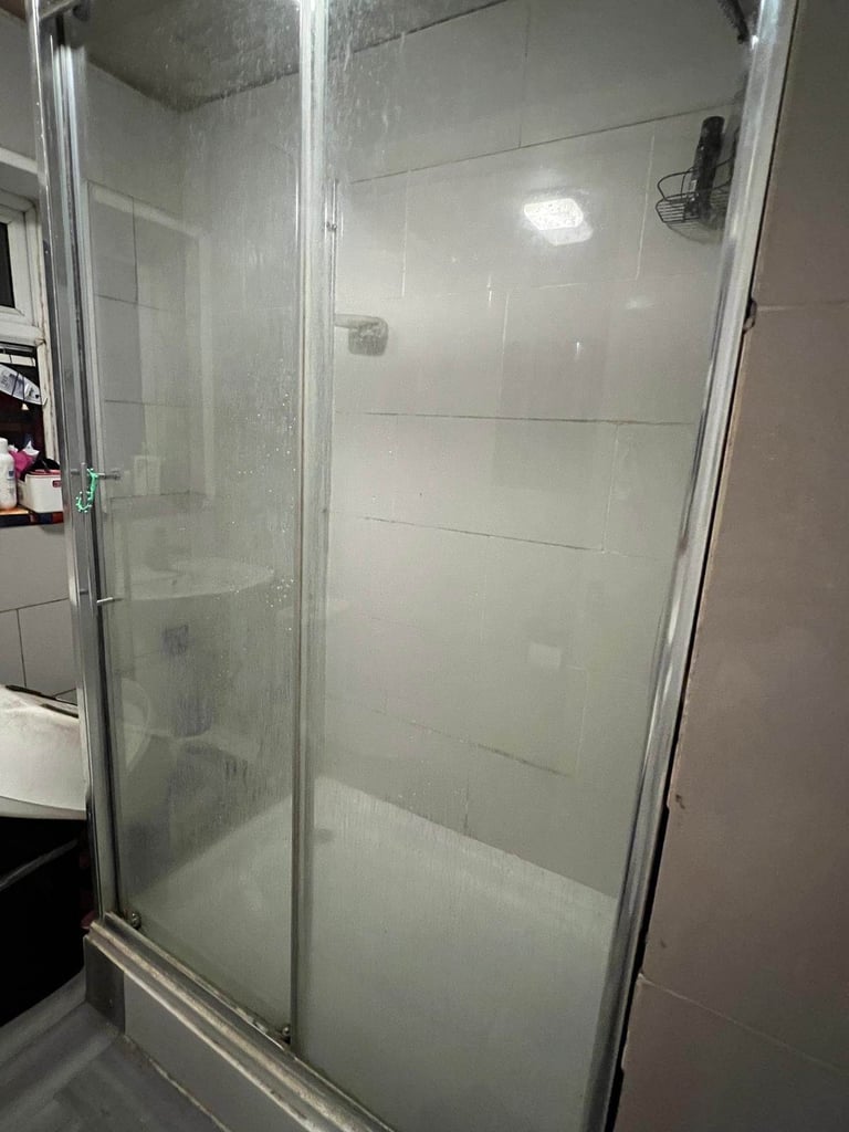 One bedroom flat,  ground floor