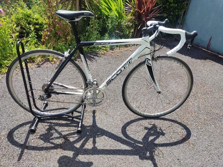 Scott CR1 pro carbon fibre road bike 