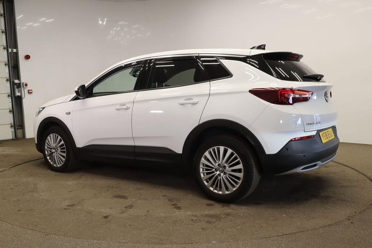 2018 Vauxhall Grandland X 1.6 Turbo D BlueInjection Sport Nav Euro 6 (s/s) 5dr HATCHBACK Diesel M...