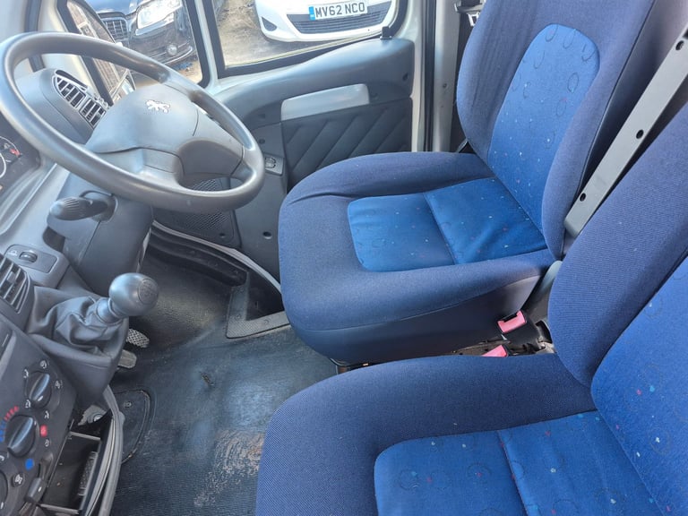 Peugeot, BOXER, Window Van, 2005, Manual, 2800 (cc)