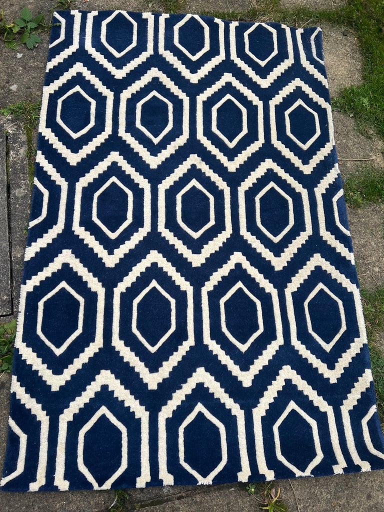 image for Blue and White Geometric Rug