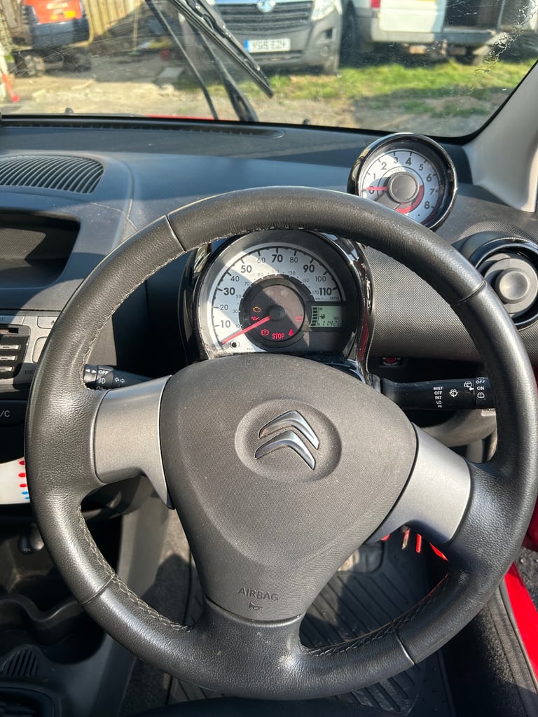 Citroen, C1, Hatchback, 2013, Manual, 998 (cc), 5 doors