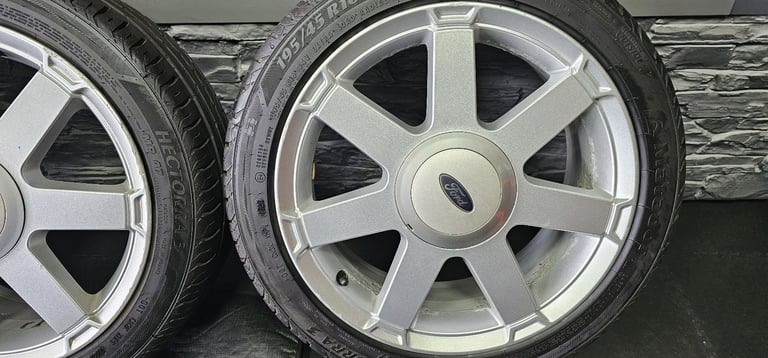 Ford Genuine 16 alloy wheels + 4 x tyres 195 45 16