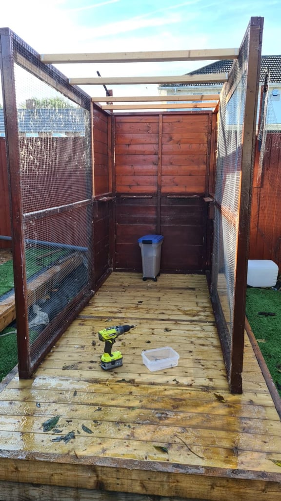 Cattery 8ft x 4 ft