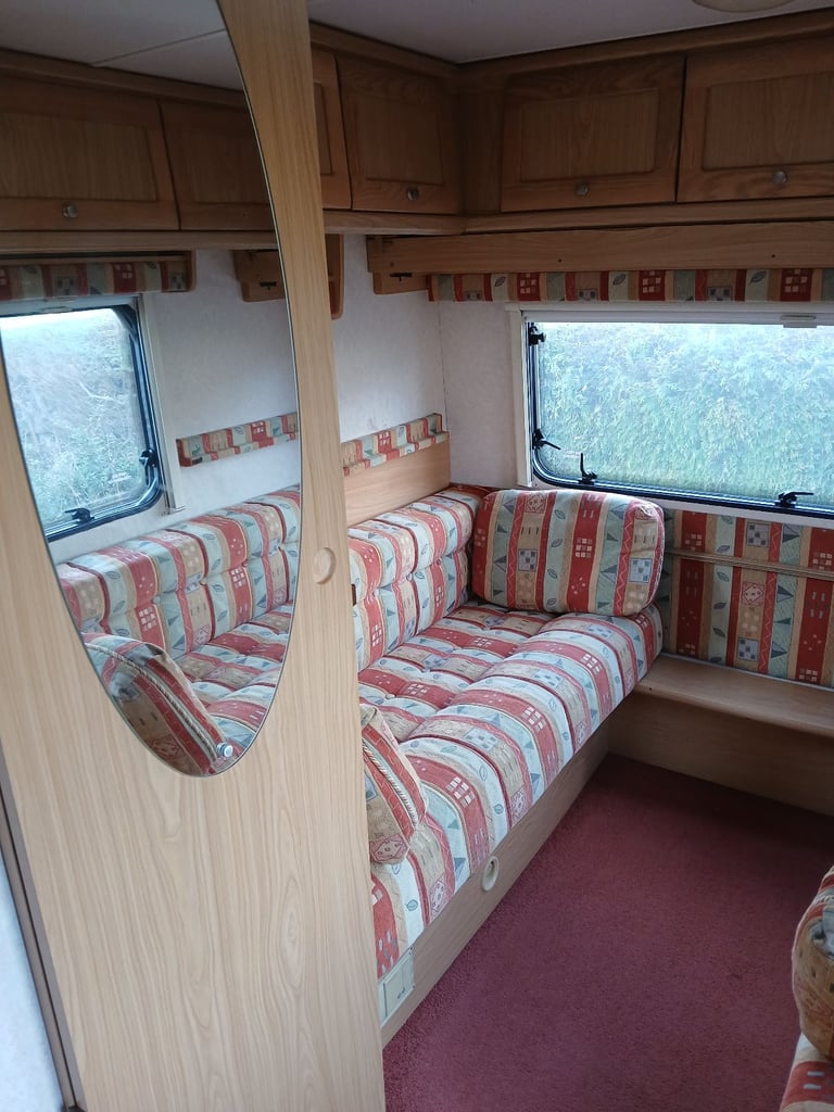 2005 bailey senator 5 beeth caravan (Can Deliver)