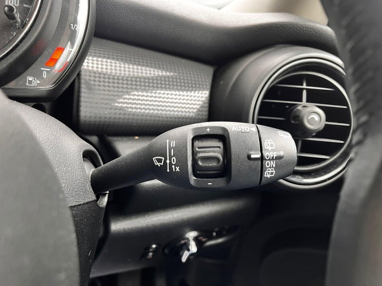 2018 MINI Hatch 1.5 Cooper D Euro 6 (s/s) 3dr HATCHBACK Diesel Manual