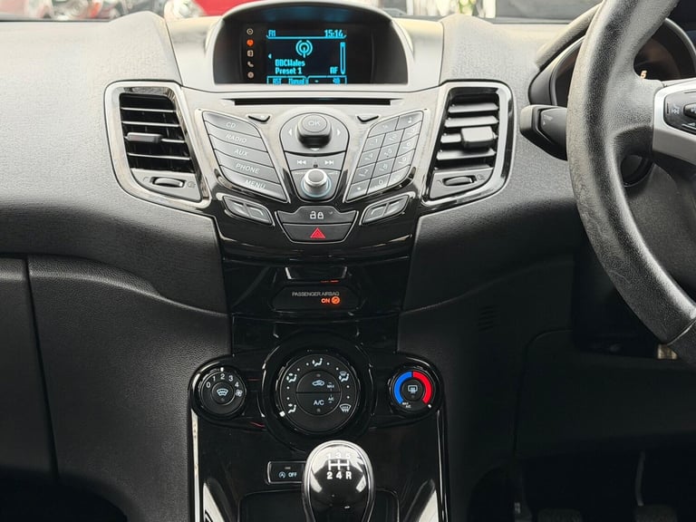 2013 Ford Fiesta 1.0T EcoBoost Zetec Euro 5 (s/s) 3dr HATCHBACK Petrol Manual