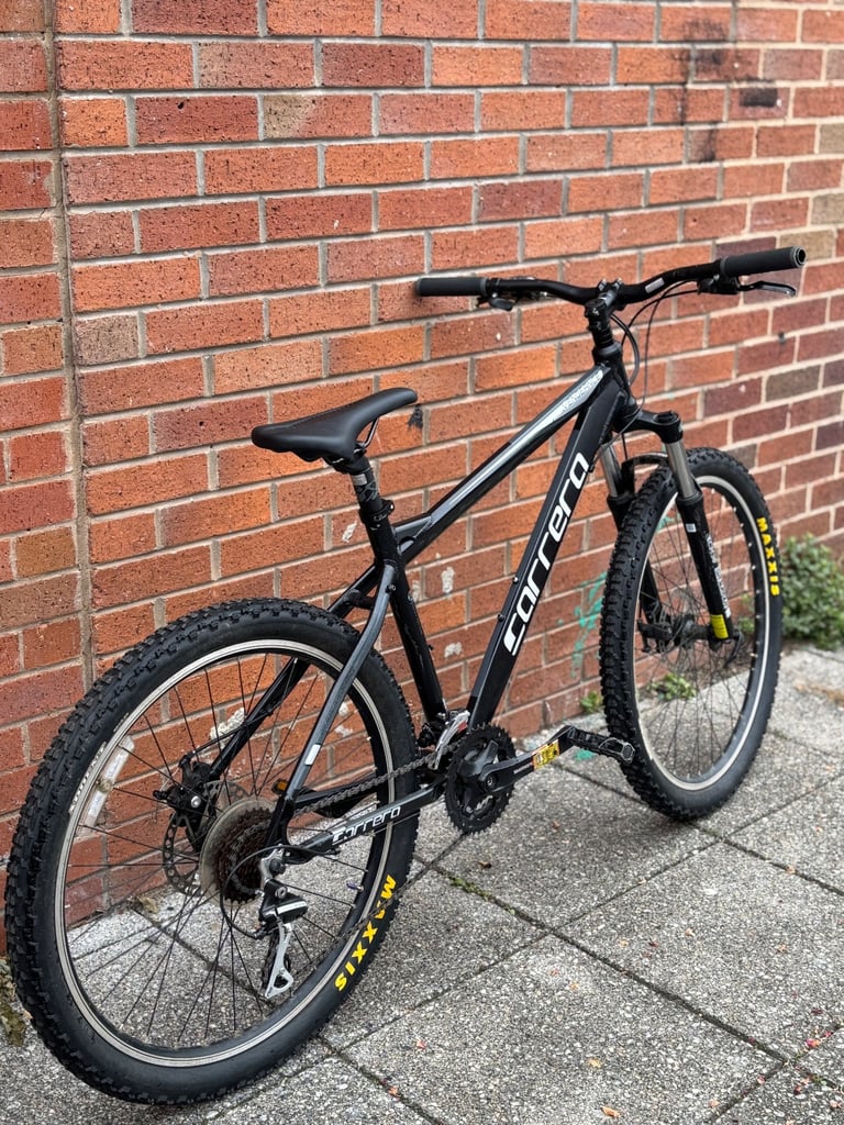 Carrera Vengeance Mountain Bike – Ready to Ride